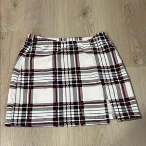 SHEIN Plaid Mini Skirt - Black, White, and Red